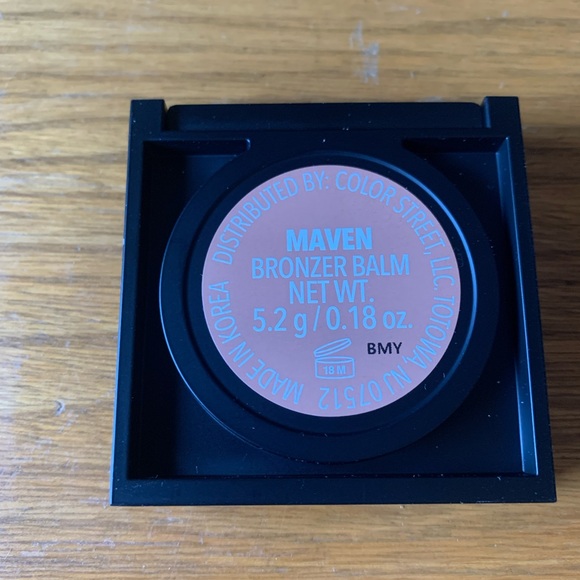 Colorstreet Bronzer Balm - Maven 5.2g/0.18oz - Picture 2 of 3